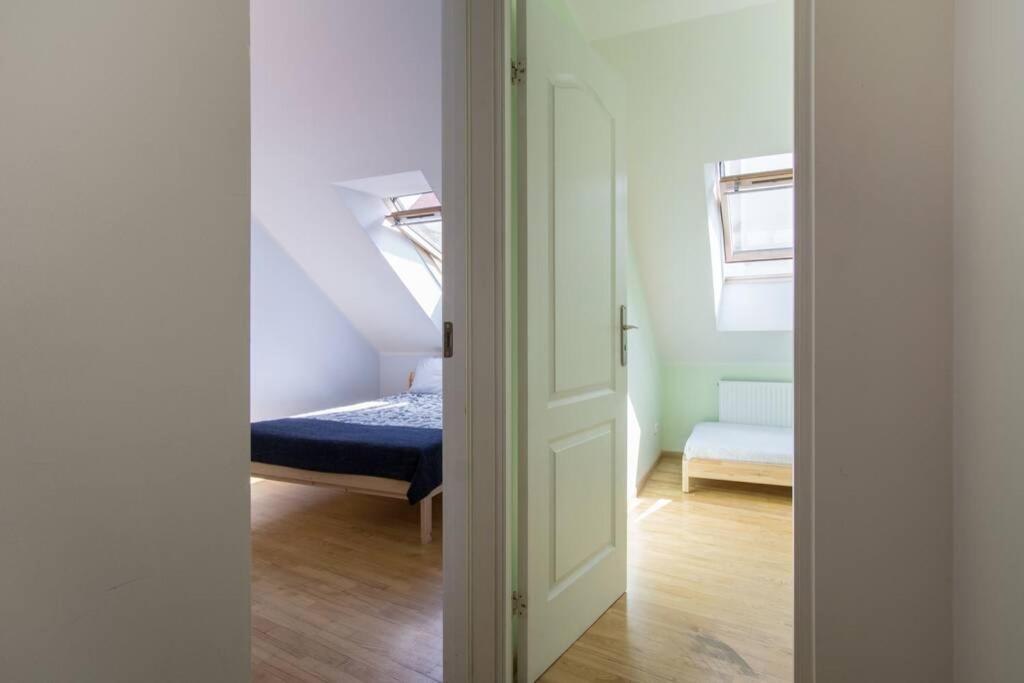Private Sauna & 4 Bedrooms Old Town Rooftop Apartment ヴィリニュス エクステリア 写真